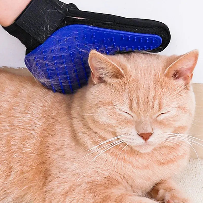 Pet Grooming Glove – Deshedding & Hair Removal Glove for Dogs & Cats
