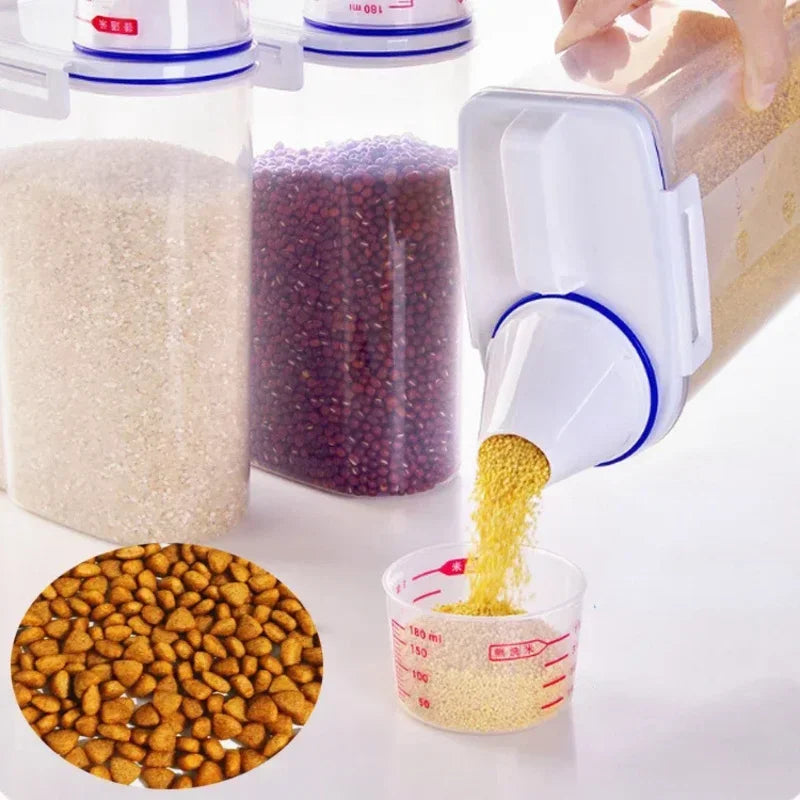 Airtight Pet Food Storage Container with Measuring Cup – Moisture-Proof Dog & Cat Food Bin (1.5kg / 2kg)